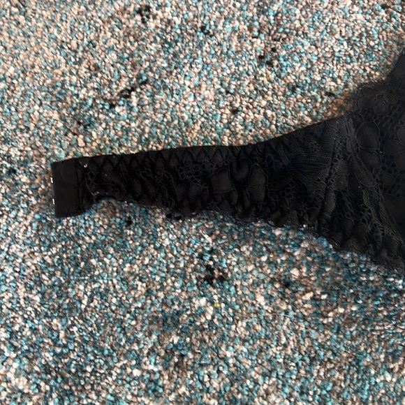 Black Lace Halter Stretchy Unpadded Bralette Bra - Picture 3 of 9